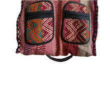 Load image into Gallery viewer, Medium size Peruvian Bag 5

