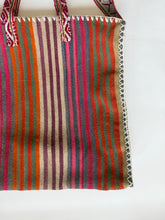 Load image into Gallery viewer, Large Peruvian Bag 6
