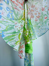 Load image into Gallery viewer, Floral maxi dress
