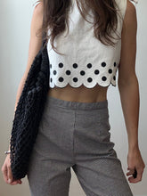 Load image into Gallery viewer, Plaid Capris

