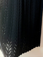 Load image into Gallery viewer, 1970&#39;s Black scalloped Skirt
