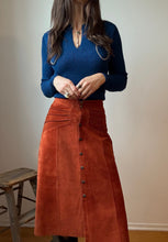 Load image into Gallery viewer, 1970's terracotta suede Skirt
