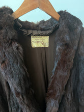 Load image into Gallery viewer, 1940s Mink Fur cape coat
