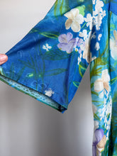 Load image into Gallery viewer, Hawaiian Floral sleeved dress
