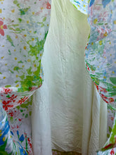 Load image into Gallery viewer, Floral maxi dress
