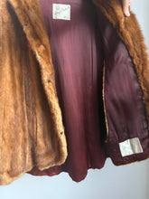 Load image into Gallery viewer, 1940's Mink Fur Coat cape
