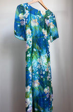 Load image into Gallery viewer, Hawaiian Floral sleeved dress
