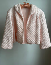 Load image into Gallery viewer, 1940's quilted bed coat
