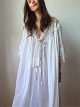 Load image into Gallery viewer, Vintage Slip &amp; Robe Set
