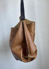 Load image into Gallery viewer, Tan Leather bag bag
