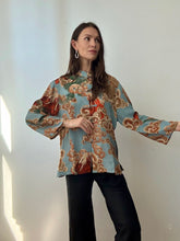 Load image into Gallery viewer, Silk frog closure blouse
